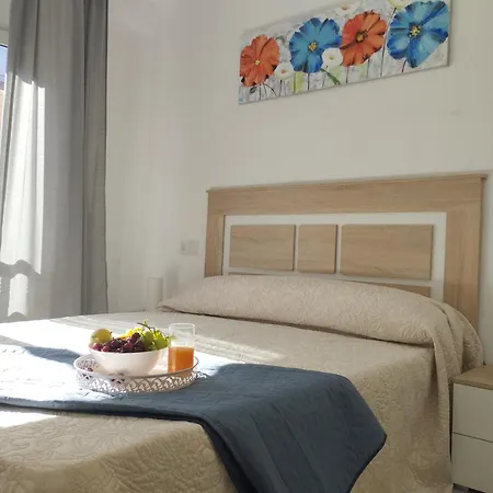 Seastar Apartment Torrevieja Exterior photo